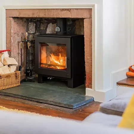 3 Bed In Thornthwaite Sz575